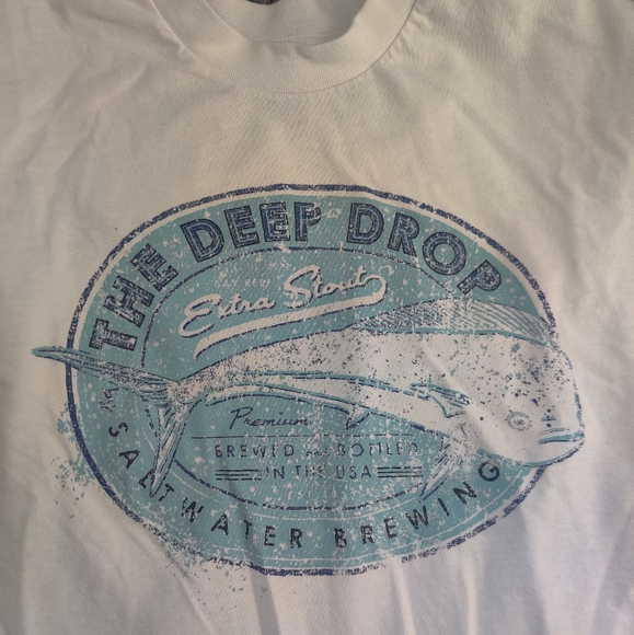 IZOD men's white graphic t shirt - Picture 1 of 4